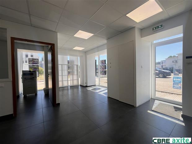 Commerce Location 38490 LES ABRETS EN DAUPHINÉ