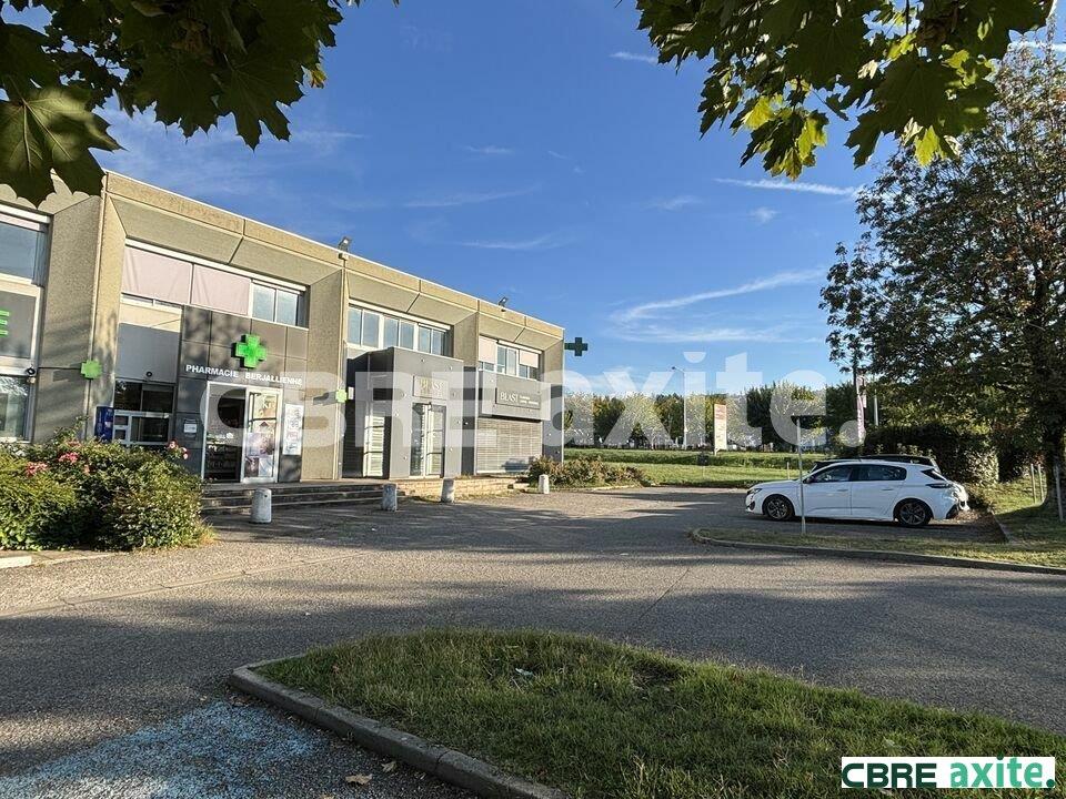 Commerce Location 38300 BOURGOIN JALLIEU