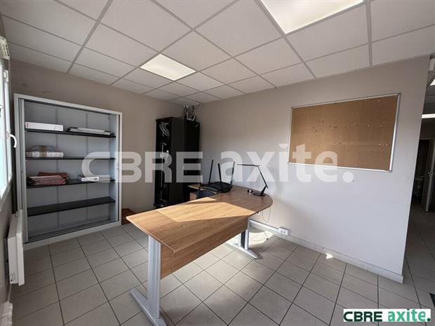 Local d'activités Location 38300 NIVOLAS VERMELLE