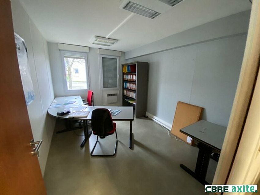 Bureau Location 38320 EYBENS