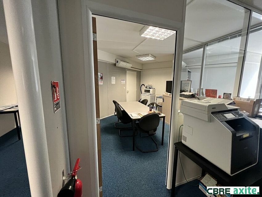 Bureau Location 38320 EYBENS