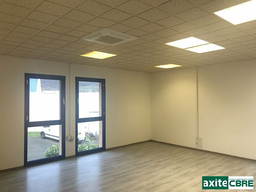 Bureau Location 38300 RUY