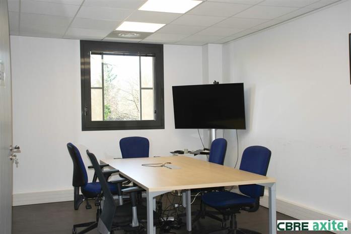 Bureau Location 38240 MEYLAN