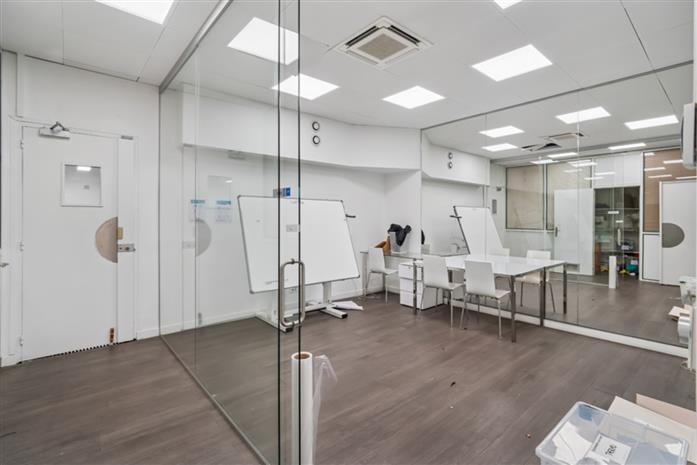 Bureau Location 75116 PARIS 4 RUE DE GALLIERA