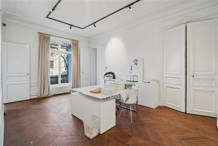 Bureau Location 75116 PARIS 4 RUE DE GALLIERA