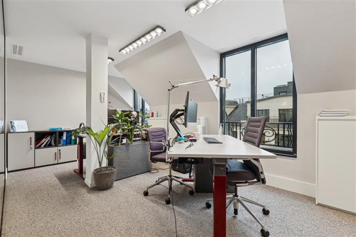 Bureau Location 75008 PARIS 1-5 RUE PAUL CEZANNE