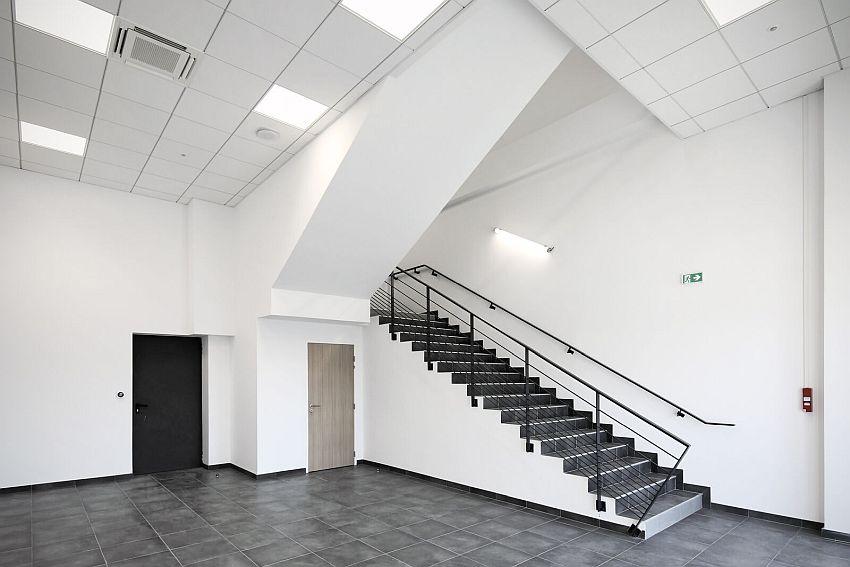 Entrepôt / Local d'activités Location 95140 GARGES LES GONESSE