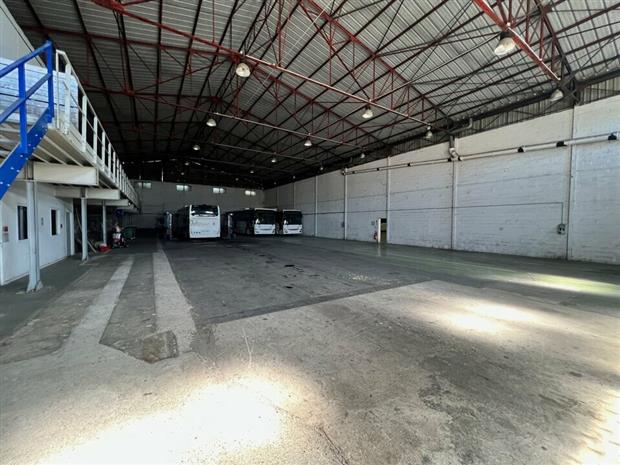 Local d'activités Location 30900 NIMES