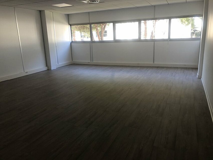 Bureau Location 30000 NIMES