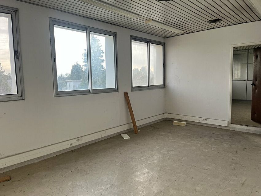 Bureau Location 30380 SAINT CHRISTOL LES ALES