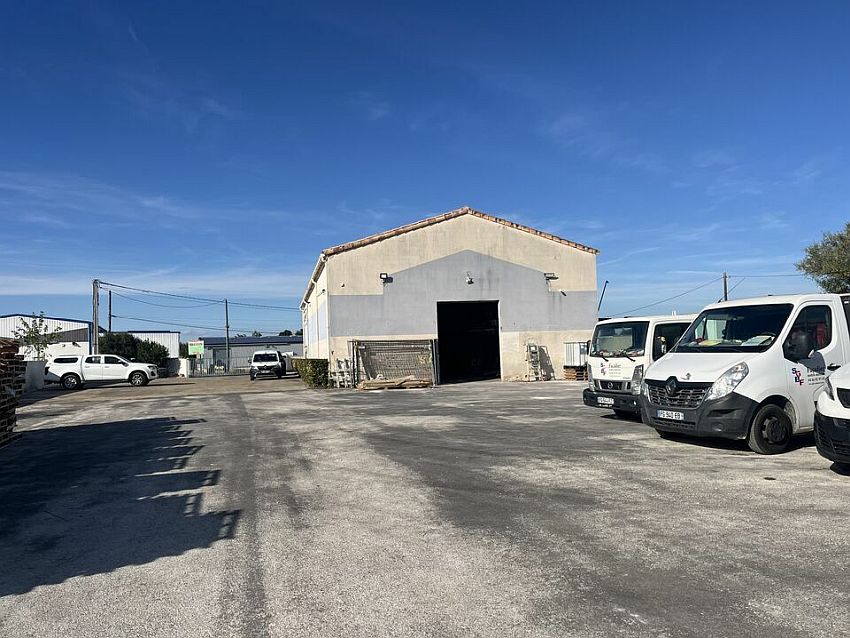 Local d'activités Vente 30190 SAINT-GENIÈS-DE-MALGOIRÈS