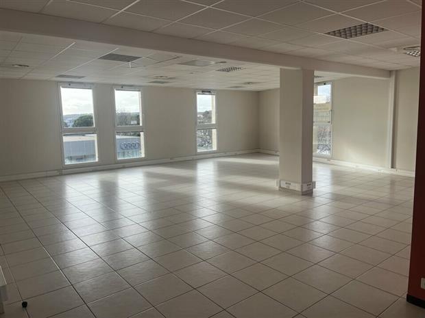 Bureau Vente 30900 NIMES