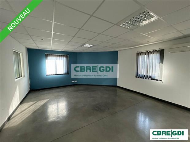 Local d'activités Location 30126 SAINT LAURENT DES ARBRES