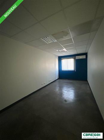 Local d'activités Location 30126 SAINT LAURENT DES ARBRES