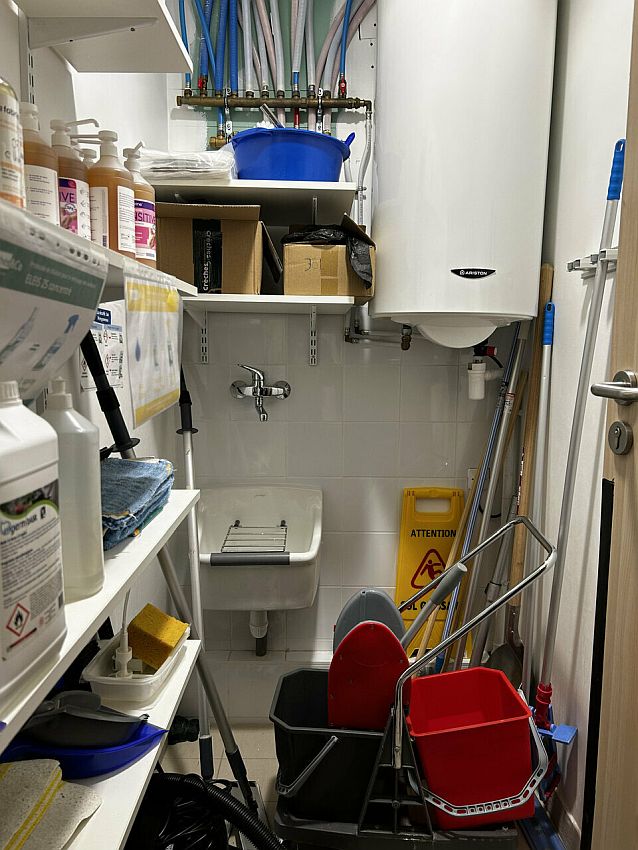 Commerce Location 84000 AVIGNON