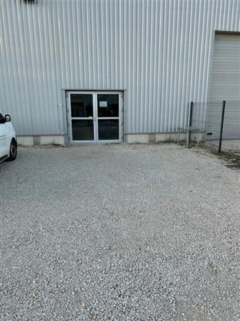 Local d'activités Location 84320 ENTRAIGUES SUR LA SORGUE