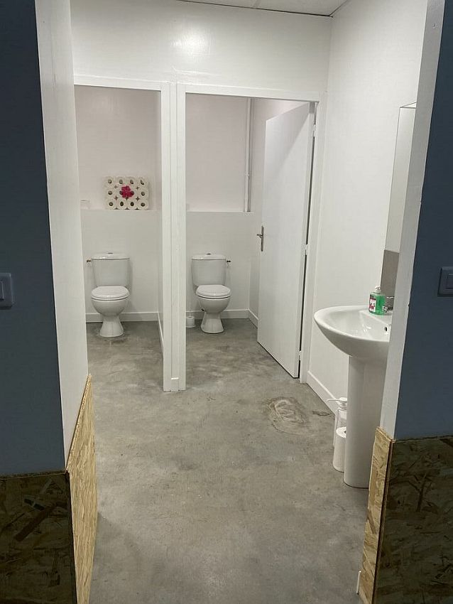 Local d'activités Location 84200 CARPENTRAS