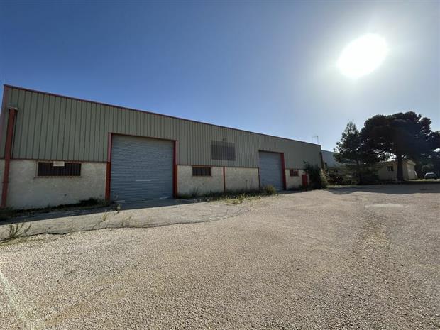 Local d'activités Location 84700 SORGUES