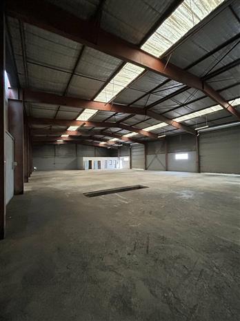 Local d'activités Location 84700 SORGUES