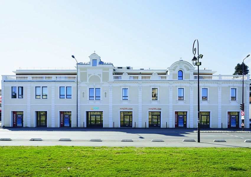 Chargement de l'image...