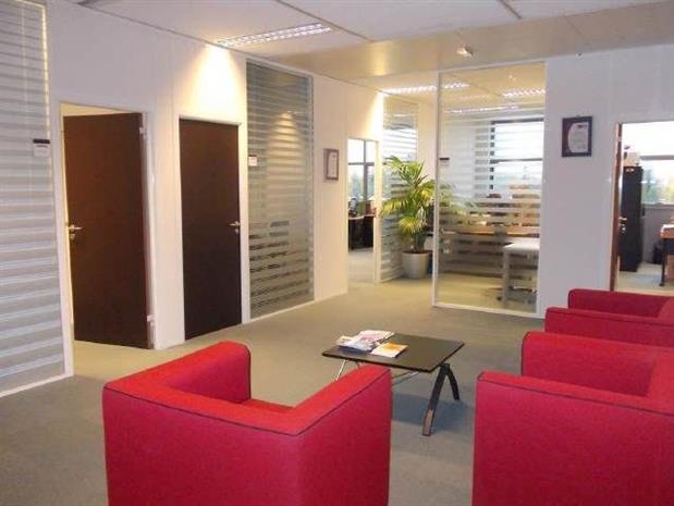 Bureau Location 78280 GUYANCOURT