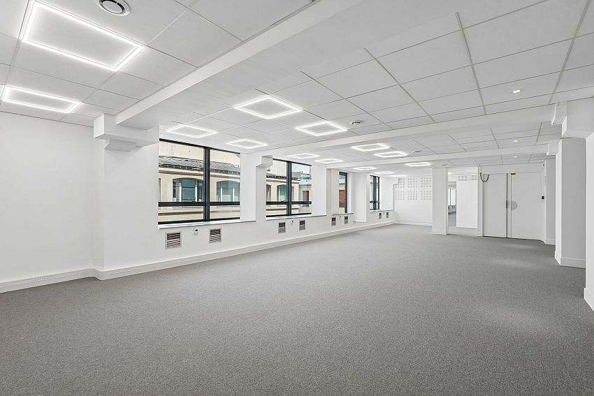 Bureau Location 75010 PARIS 45-47BIS RUE DES VINAIGRIERS