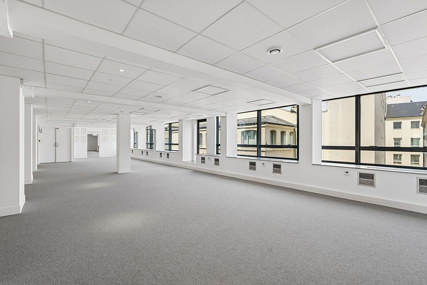 Bureau Location 75010 PARIS 45-47BIS RUE DES VINAIGRIERS