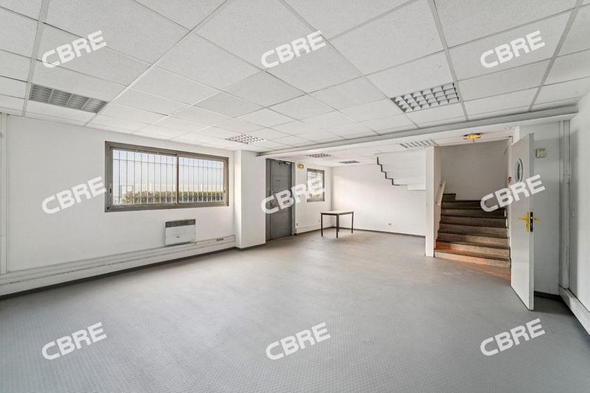 Local d'activités Location 92230 GENNEVILLIERS