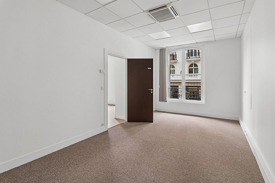 Bureau Location 75009 PARIS 18-20 BOULEVARD MONTMARTRE