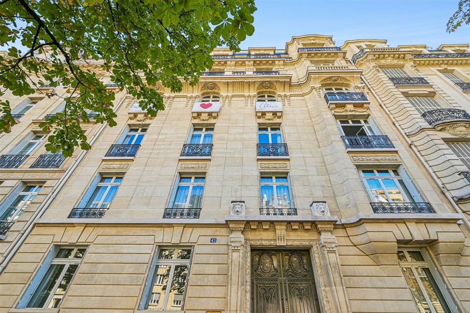 Bureau Location 75008 PARIS 43 AVENUE HOCHE