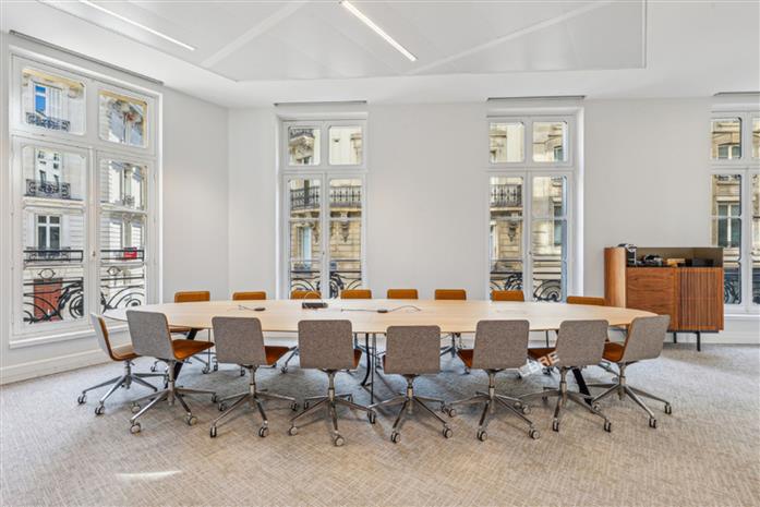 Bureau Location 75008 PARIS 43 AVENUE DE FRIEDLAND