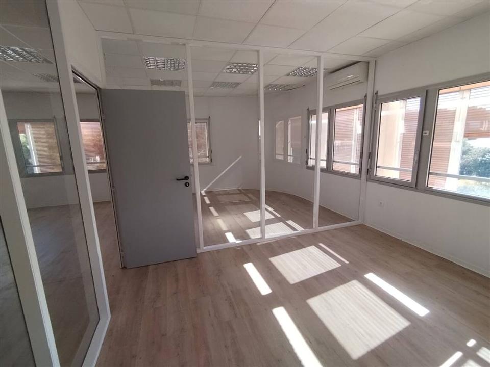 Bureau Location 13127 VITROLLES