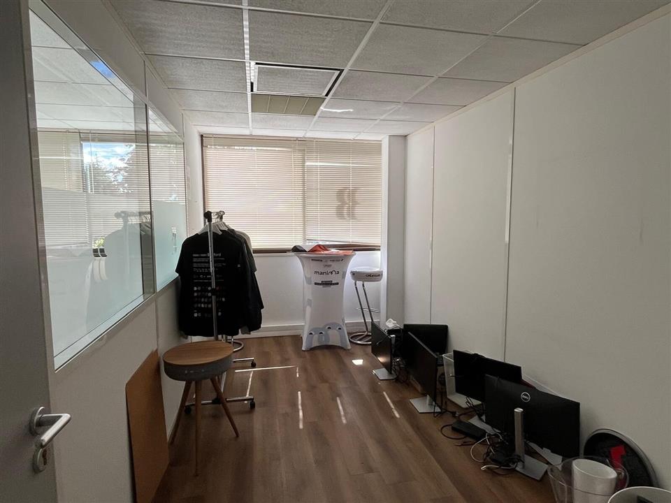 Bureau Location 33170 GRADIGNAN  AVENUE DE L'HIPPODROME