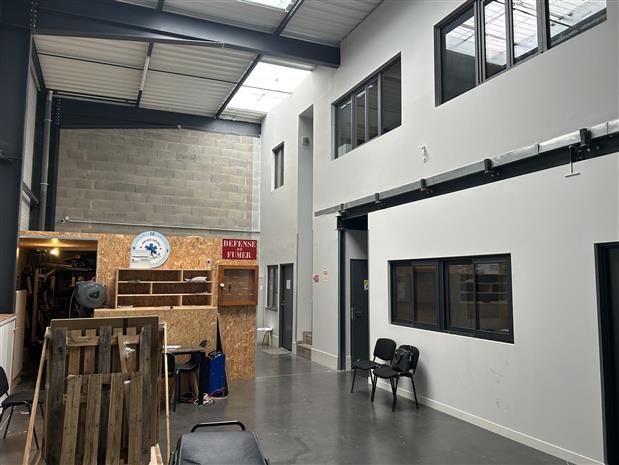 Local d'activités Location 69580 SATHONAY CAMP