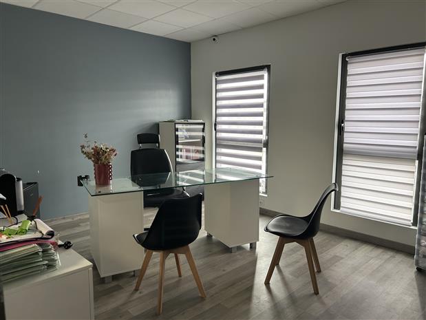 Local d'activités Location 69580 SATHONAY CAMP