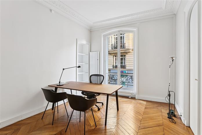 Bureau Location 75007 PARIS 16 RUE DUPONT DES LOGES