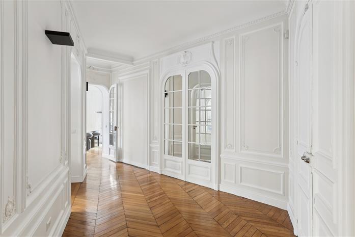 Bureau Location 75007 PARIS 16 RUE DUPONT DES LOGES