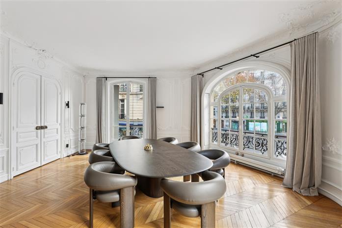 Bureau Location 75007 PARIS 16 RUE DUPONT DES LOGES