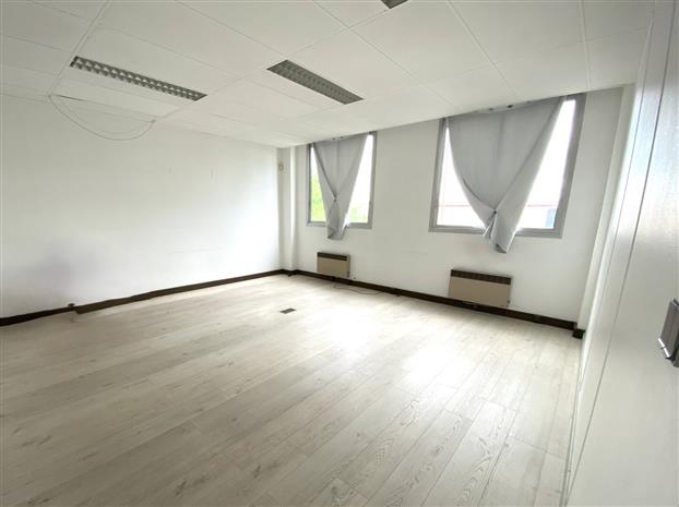 Local d'activités Location 31100 TOULOUSE