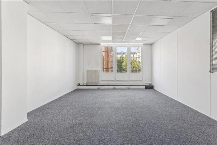 Bureau Location 75017 PARIS 35 BOULEVARD BERTHIER