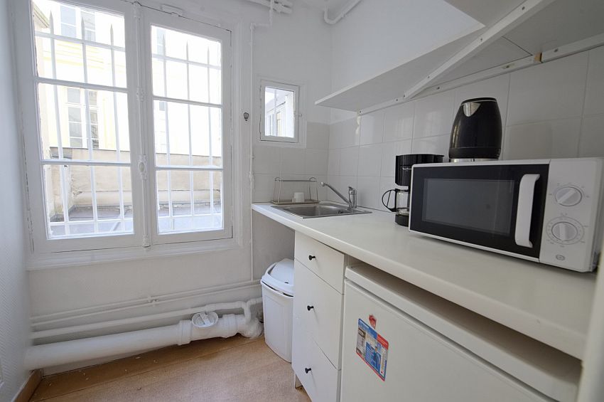 Bureau Location 75002 PARIS 41 RUE VIVIENNE