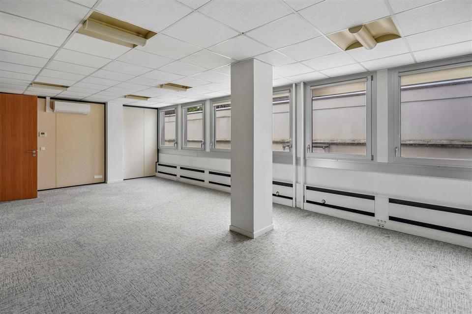 Bureau Location 75008 PARIS 29 RUE DU COLISEE