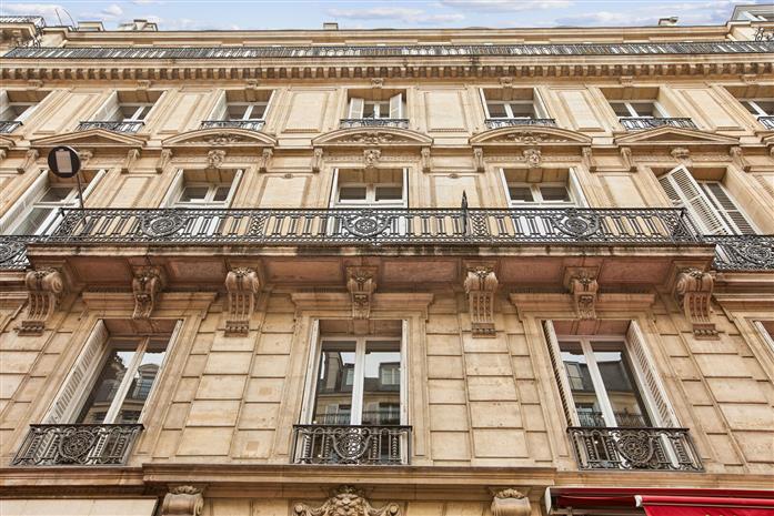 Bureau Location 75008 PARIS 55 RUE PIERRE CHARRON