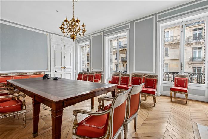 Bureau Location 75008 PARIS 55 RUE PIERRE CHARRON