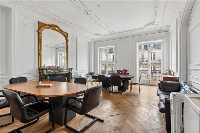 Bureau Location 75008 PARIS 55 RUE PIERRE CHARRON