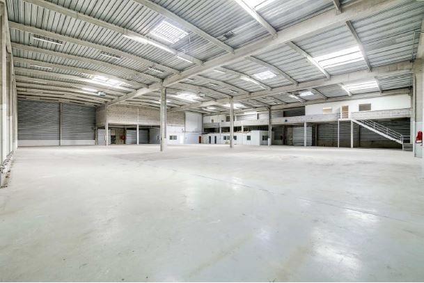 Local d'activités Location 91080 COURCOURONNES