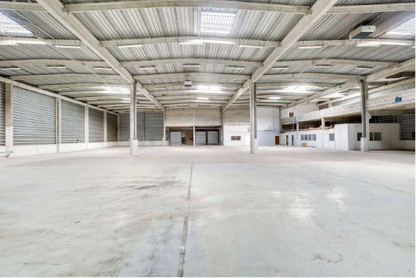 Local d'activités Location 91080 COURCOURONNES