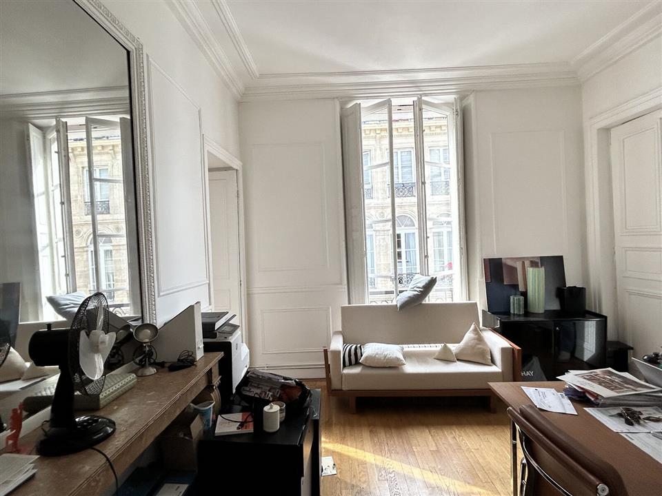 Bureau Location 75010 PARIS