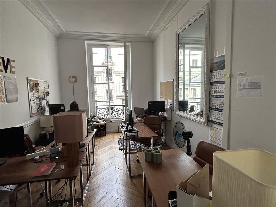 Bureau Location 75010 PARIS