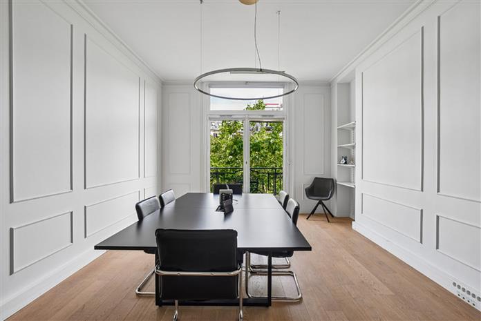 Bureau Location 75008 PARIS 37-39 AVENUE DE FRIEDLAND